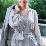 "Os 18 Looks Mais Impressionantes de Celebridades em Março de 2025: Estilo, Tendências e Expressão da Diversidade"