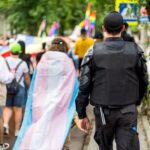 "Investigação da Morte da Drag Queen Heklina: Manifestantes Cobram Justiça e Denunciam Falhas da Polícia em Londres" 13 "Investigação da Morte da Drag Queen Heklina: Manifestantes Cobram Justiça e Denunciam Falhas da Polícia em Londres"