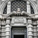 "Anitta Notificada pelo Banco Central: O Que Está em Jogo na Declaração de Bens no Exterior?"