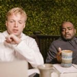 "Retorno de Thom Brennaman às Ondas de Rádio Levanta Questões sobre Inclusão e Reabilitação Após Controvérsia"