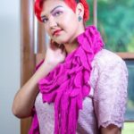 "Sincera Mente: O Impacto de uma Drag Queen Portuguesa em sua Estreia no Teatro Villaret"
