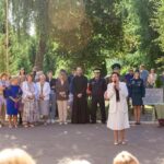 "Drag e Solidariedade: Como Líderes Comunitários de Surrey e White Rock Usam o Palco para Transformar Vidas"