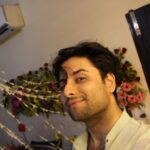 "Como 'A Nice Indian Boy' Está Transformando a Narrativa sobre Amor e Identidade Cultural na Comunidade LGBTQ+"
