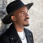 "Os 10 Cantores que Transformaram a Música do Texas: Um Mergulho nas Raízes e Legados" 13 "Os 10 Cantores que Transformaram a Música do Texas: Um Mergulho nas Raízes e Legados"