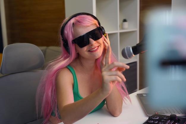 "Estudante do Ithaca College Luta por Papel na Biografia de Britney Spears e Chama Atenção da Indústria Cinematográfica"