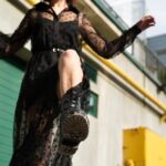 "Desfile de Alexandre Herchcovitch na SPFW N59: Uma Análise da Interseção entre Moda, Identidade e Liberdade de Expressão"