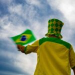 "Giana e o Fenômeno de 'Segredo Clichê': Como a Nova Sensação do Pop Está Transformando o Cenário Musical em Brasil e Portugal"