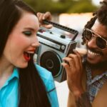 Parceria inédita une duas potências da música em um clipe poderoso e cheio de emoção
