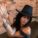 Assentos alterados às vésperas do show em Houston provocam dúvidas e expectativas na comunidade LGBTQIA+