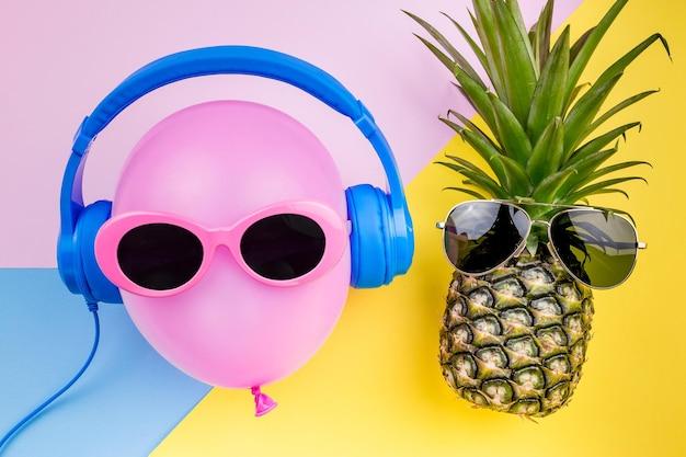 Novo álbum de Karol G é uma viagem sonora cheia de ritmos latinos e parcerias icônicas