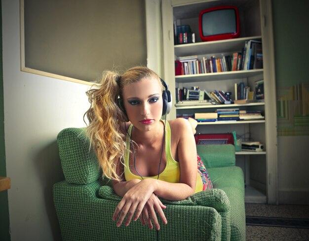 Obra investiga a febre dos tabloides nos anos 2000 e como moldou a trajetória da icônica Britney Spears