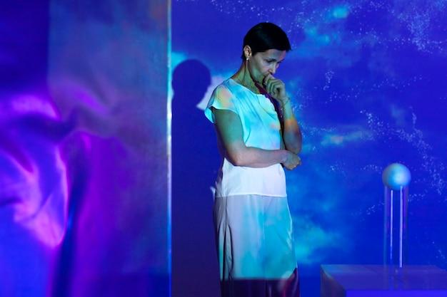 Julie Anne San Jose conquista com hits de Ariana Grande e Sia 13 A estrela pop eletrizou o público com performances cheias de energia e carisma no show 'When Julie Meets Christian'