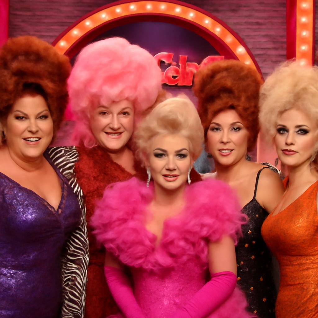 Celebramos as rainhas que foram as primeiras a sair, mas deixaram legados inesquecíveis na história do reality drag