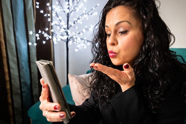 Mesmo bilionários, casal aposta em segunda hipoteca de US$ 57 milhões para movimentar patrimônio