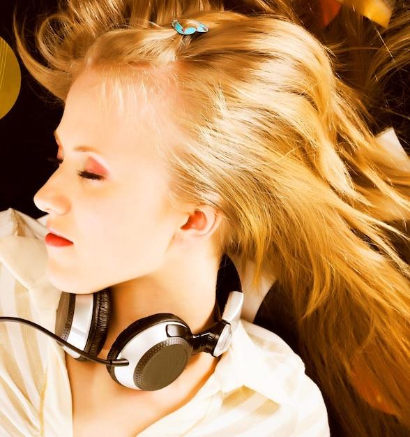 Descubra os hits icônicos de Britney Spears que transformaram a cultura pop e conquistaram fãs LGBTQIA+