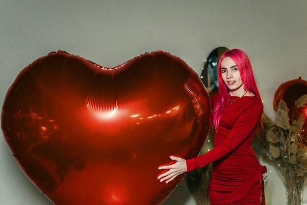 Cantora mineira revela paixão por MG e apresenta projeto inovador que promete agitar o Brasil