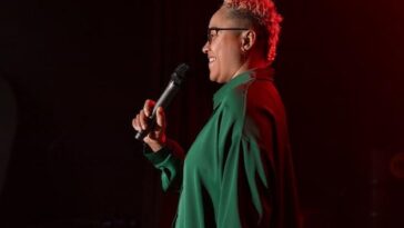 Cantora explica os desafios técnicos e a importância da performance perfeita em eventos ao vivo