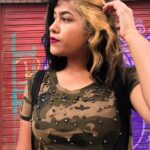 A cantora compartilha emoção ao receber elogio da diva Beyoncé e anuncia novo disco para outubro