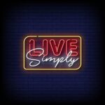 O astro porto-riquenho Bad Bunny assume o palco do Saturday Night Live na estreia da temporada 51, trazendo representatividade e talento para o público LGBTQIA+.