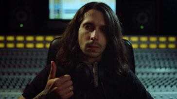 Ícone do horror reafirma descontentamento com comportamento 'diva' da estrela pop e fala sobre a importância da humildade