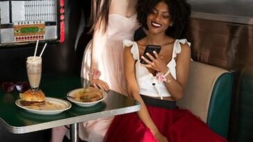 Cantora é vista em West Hollywood celebrando aniversário de A$AP Rocky e viraliza por detalhes do visual pós-parto