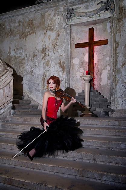 Cantora passa por momento inusitado em apresentação e recebe apoio do público e de Zé Felipe