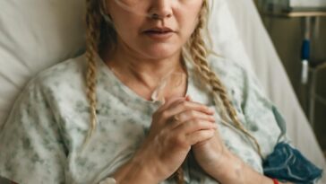 Ícone pop fala sobre infecção grave que quase tirou sua vida e a importância do espiritual para sua cura