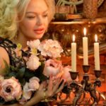 Cantora pop compartilha fotos e declarações cheias de amor para a filha, inspirando a comunidade LGBTQIA+