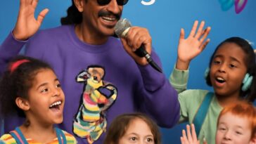 Após polêmica, rapper apoia juventude LGBTQIA+ com canção ‘Love Is Love’ em programa infantil