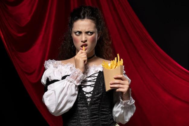 Obra polêmica de Pasolini, símbolo de resistência e crítica à opressão, ganha reexibição após 50 anos