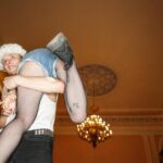 Coreógrafo polaco-britânico traz ao Porto performances que exploram desejo, afeto e resistência LGBTQIA+