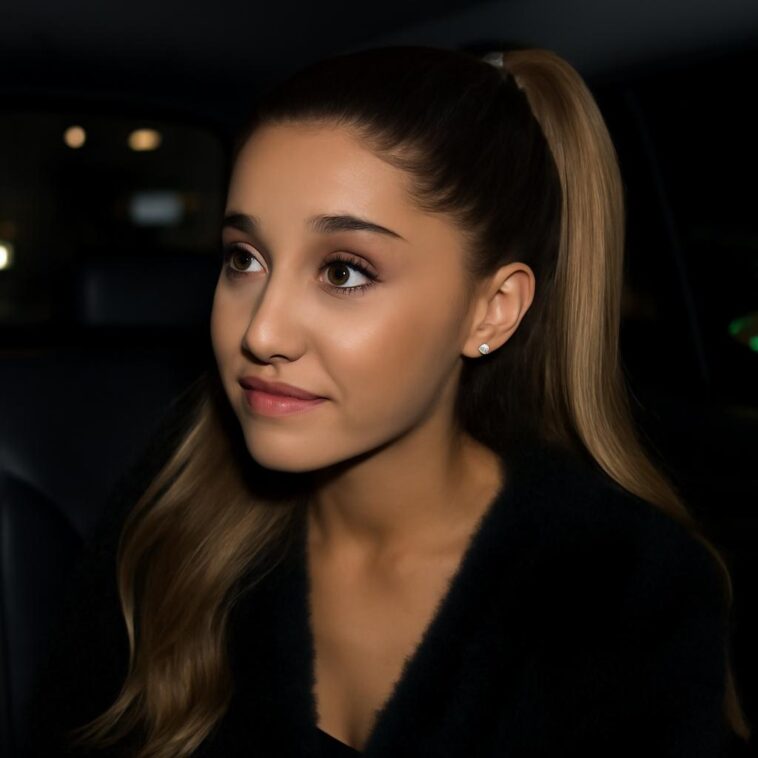 Cantora revelou ter sido convidada para set de vídeo antes do lançamento revolucionário do álbum digital de Beyoncé