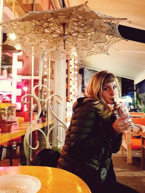 A diva escolheu restaurante estrelado em Barcelona para vivenciar sabores únicos antes da turnê 'The Mayhem Ball'