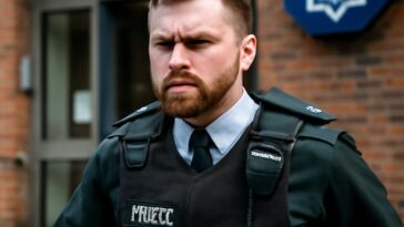 Oficial da PSNI acusa colegas de assédio e discriminação em e-mail de demissão impactante