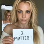Após desativar conta, Britney inspira com reflexões sobre limites e simplicidade na vida