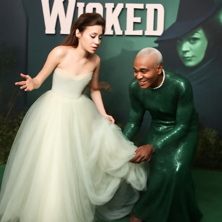 Momento divertido e inesperado na estreia londrina do filme que celebra as icônicas bruxas de Oz