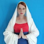 A diva de 67 anos segue desafiando padrões e celebrando o corpo livremente