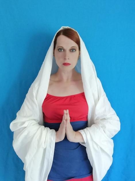 A diva de 67 anos segue desafiando padrões e celebrando o corpo livremente