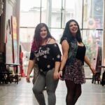 A estrela pop surpreende fãs ao apoiar ícones do R&B e celebrar legado musical em show histórico