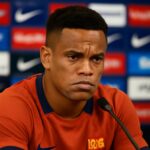 Palmeiras defende atacante após polêmica que pode tirar o jogador de 5 a 10 jogos