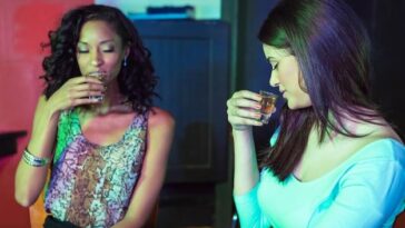 Encontro íntimo entre Kim, Khloé e Britney traz acolhimento e força em meio a desafios