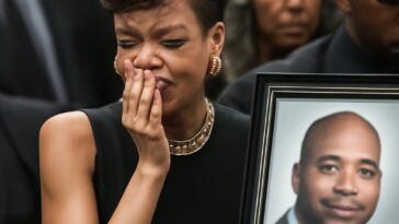 Cantora expressa dor pela perda do icônico produtor musical que moldou carreiras do hip-hop