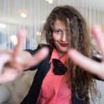 Descubra como Aliya transformou sua paixão em sucesso e empoderamento na dança para a comunidade LGBTQIA+