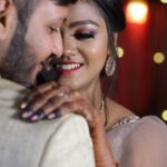 J.Lo chega com estilo para festa estrelada e leva glamour LGBTQIA+ ao evento