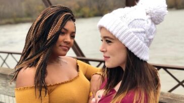 Mãe e filha uniram forças para ajudar Tina a gravar comercial mesmo com sinusite, mostrando união familiar e talento em ação