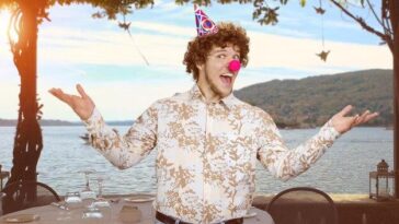 Cantor compartilha momentos de conexão e amor com Lucía e Renn em pausa antes das festas