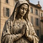 Estátua da Madonna em Marselha revela buracos de bala da Segunda Guerra 12 Restauração descobre marcas de tiros nazistas na icônica escultura que simboliza proteção à cidade