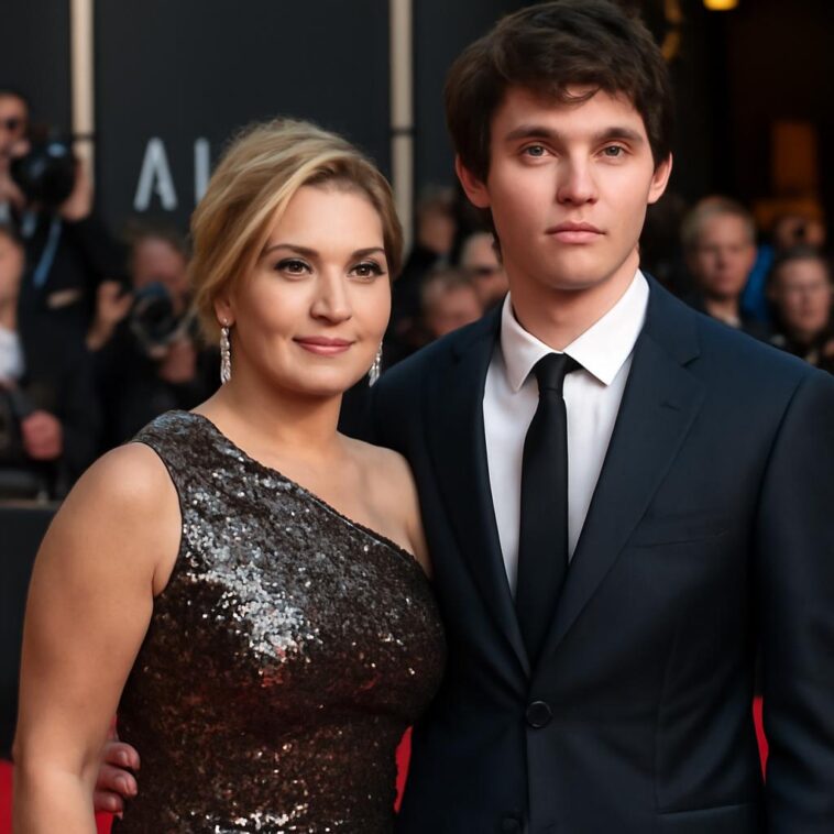 Kate Winslet brilha no tapete vermelho com filho em estreia de filme 1 Atriz icônica e seu filho unem talentos em evento emocionante em Londres