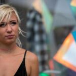 Fãs relatam abuso por quererem dançar em assentos fixos durante turnê da diva pop em Melbourne, Austrália