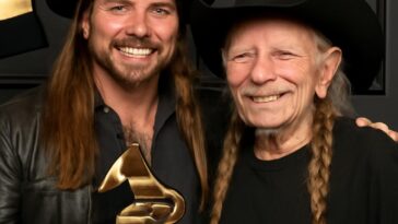 Cantor e compositor reflete sobre legado, música e a conexão familiar na categoria country tradicional